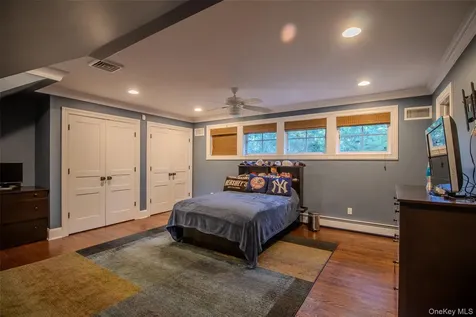 55 Wynn Court Muttontown NY 11791