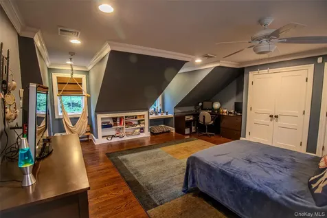 55 Wynn Court Muttontown NY 11791
