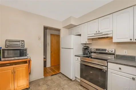28 Baldwin Street Farmingdale NY 11735
