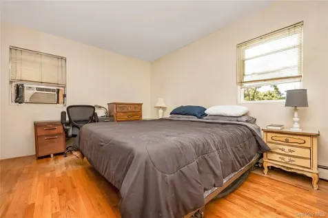 28 Baldwin Street Farmingdale NY 11735