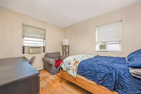 28 Baldwin Street Farmingdale NY 11735