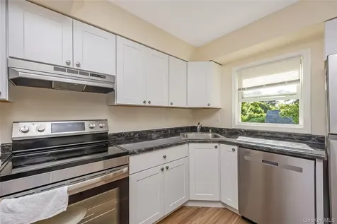 28 Baldwin Street Farmingdale NY 11735