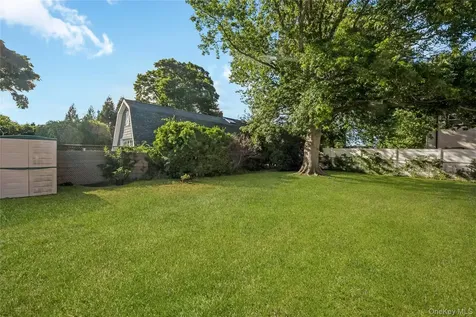 28 Baldwin Street Farmingdale NY 11735