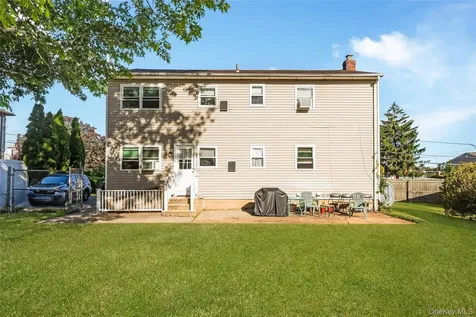 28 Baldwin Street Farmingdale NY 11735