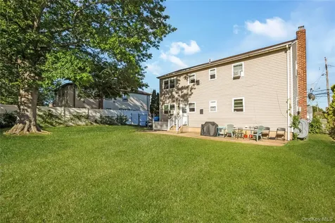 28 Baldwin Street Farmingdale NY 11735