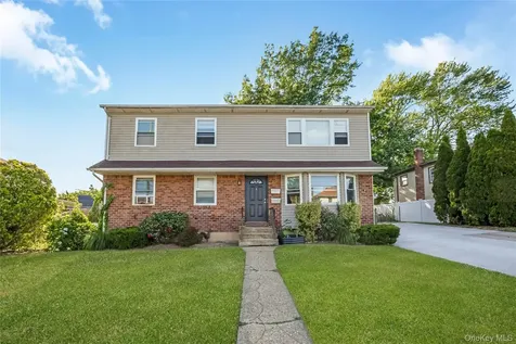 28 Baldwin Street Farmingdale NY 11735