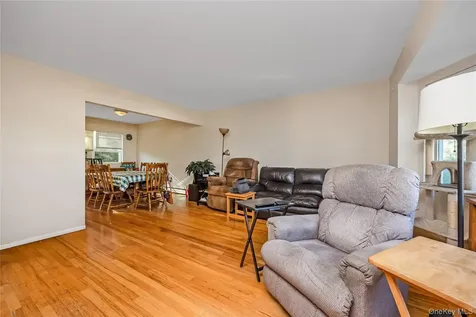 28 Baldwin Street Farmingdale NY 11735