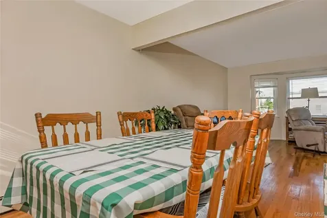28 Baldwin Street Farmingdale NY 11735
