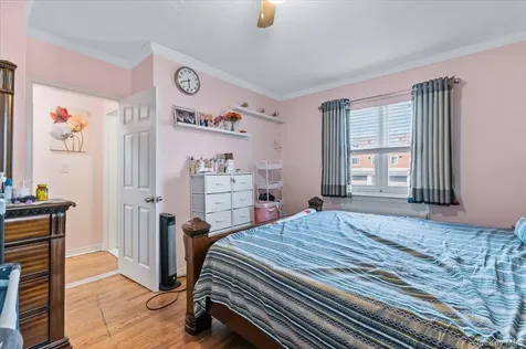 87-29 Marengo Street Holliswood NY 11423