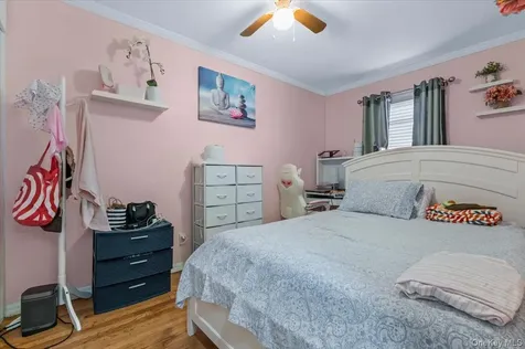 87-29 Marengo Street Holliswood NY 11423