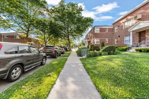 87-29 Marengo Street Holliswood NY 11423