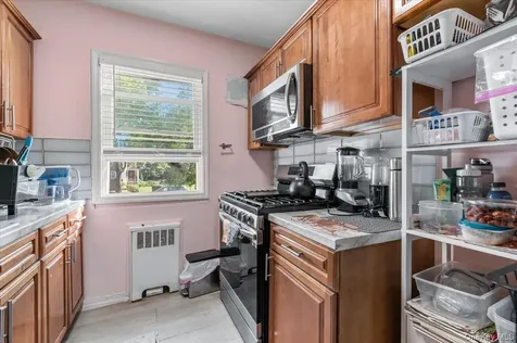 87-29 Marengo Street Holliswood NY 11423