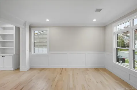 21 Devon Road Bethpage NY 11714