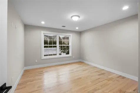 21 Devon Road Bethpage NY 11714