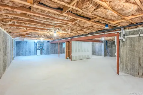 21 Devon Road Bethpage NY 11714