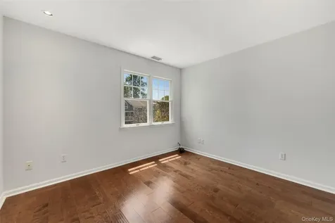 21 Brookridge Court Rye Brook NY 10573