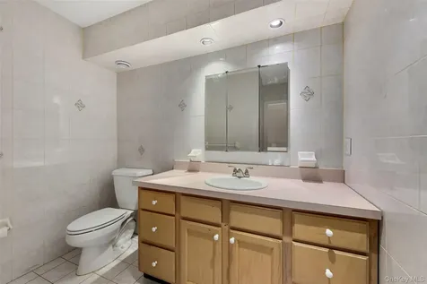 21 Brookridge Court Rye Brook NY 10573