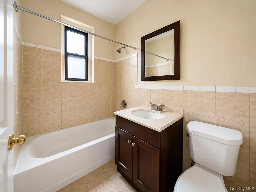 700 Oakland Place Bronx NY 10457