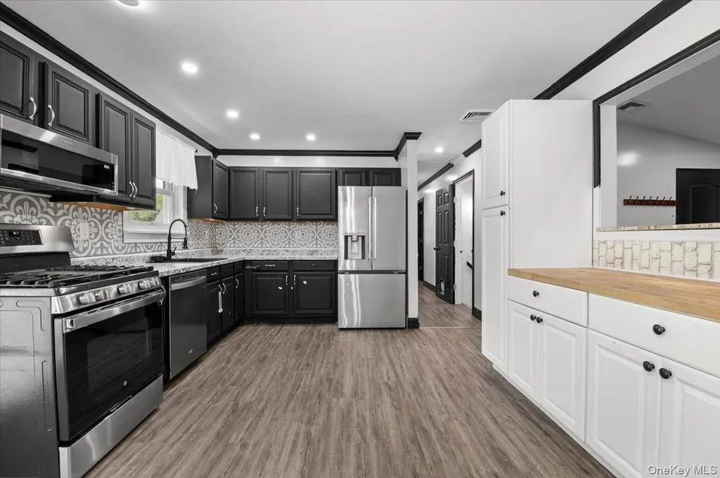 3755 Grand Avenue Mattituck NY 11952