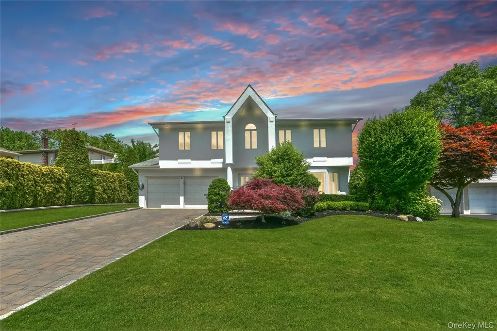 3 Joy Drive Manhasset Hills NY 11040
