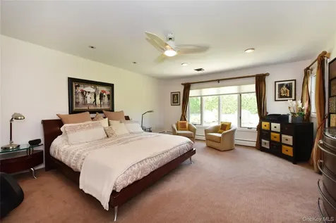 3 Joy Drive Manhasset Hills NY 11040