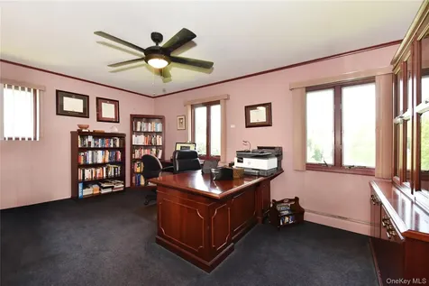 3 Joy Drive Manhasset Hills NY 11040