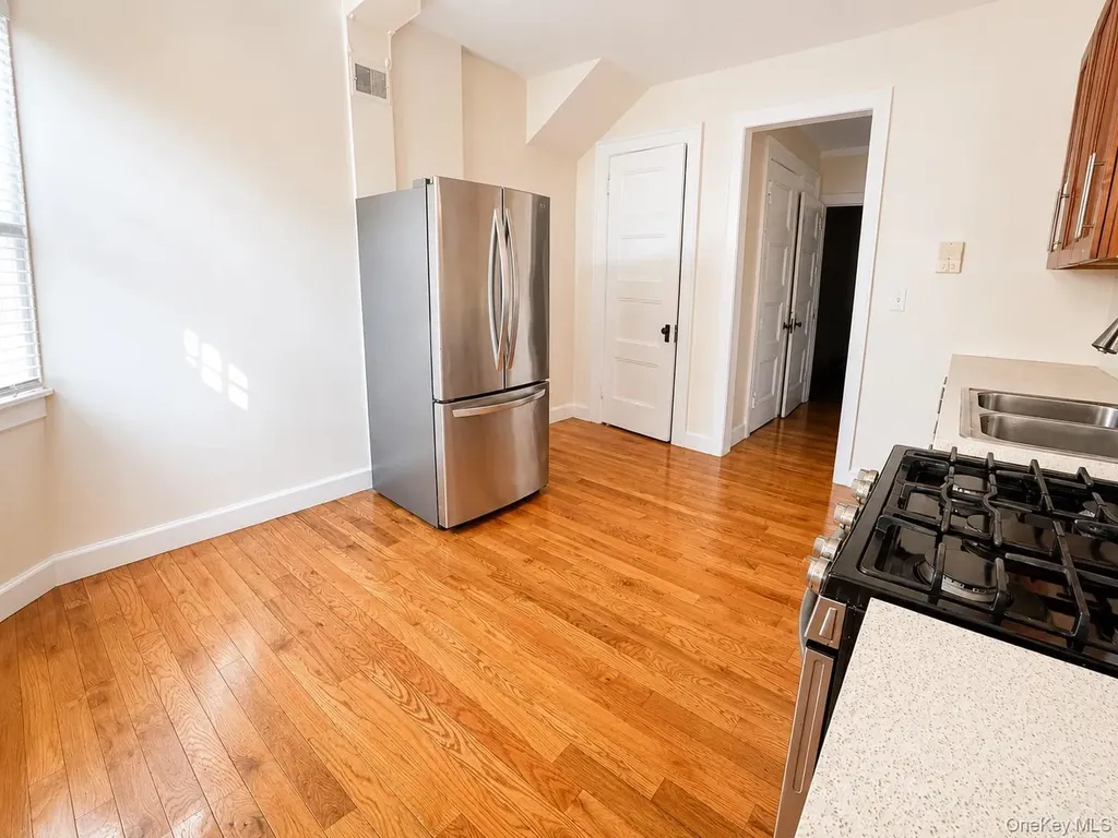 205 E Prospect Avenue Mount Vernon NY 10550