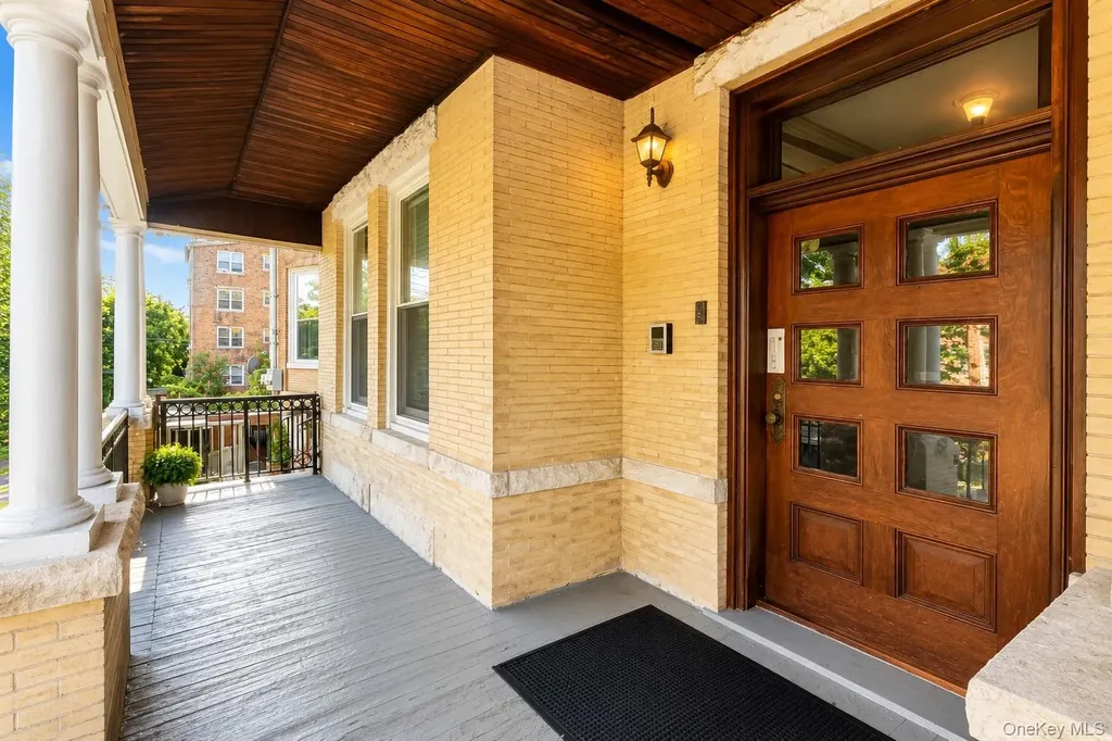 205 E Prospect Avenue Mount Vernon NY 10550