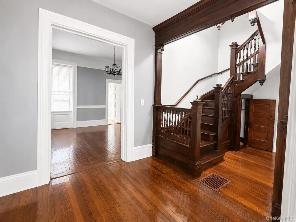 205 E Prospect Avenue Mount Vernon NY 10550
