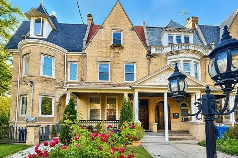 205 E Prospect Avenue Mount Vernon NY 10550