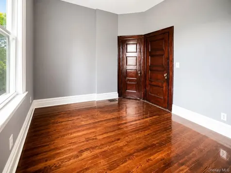 205 E Prospect Avenue Mount Vernon NY 10550