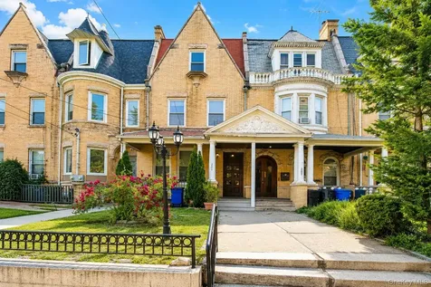 205 E Prospect Avenue Mount Vernon NY 10550