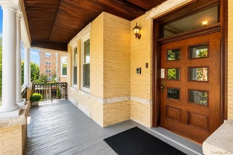 205 E Prospect Avenue Mount Vernon NY 10550