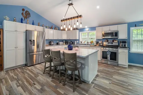 316 Main Street Call Listing Agent NY 12149