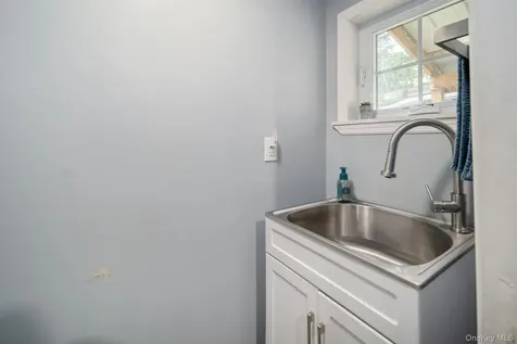 316 Main Street Call Listing Agent NY 12149