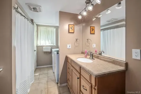 316 Main Street Call Listing Agent NY 12149