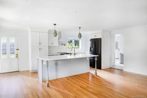 14 S Maple Avenue Millerton NY 12546