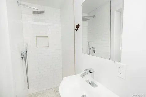 14 S Maple Avenue Millerton NY 12546