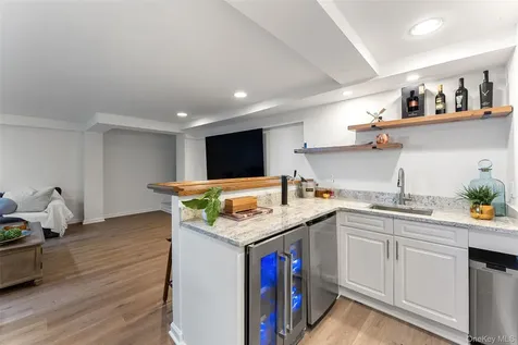 78 Bradley Road Scarsdale NY 10583