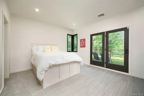 215 Smith Road Poughkeepsie NY 12603
