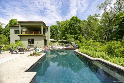 215 Smith Road Poughkeepsie NY 12603