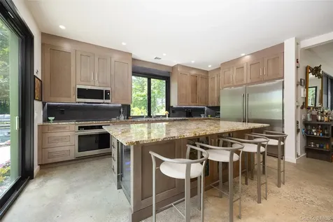 215 Smith Road Poughkeepsie NY 12603