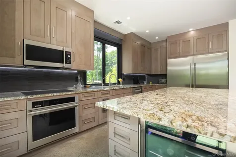 215 Smith Road Poughkeepsie NY 12603