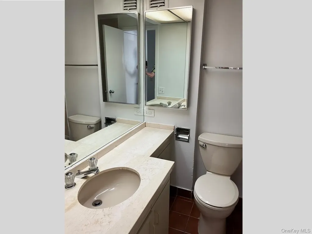 10 Cottage Place White Plains NY 10601
