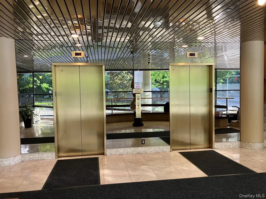 10 Cottage Place White Plains NY 10601
