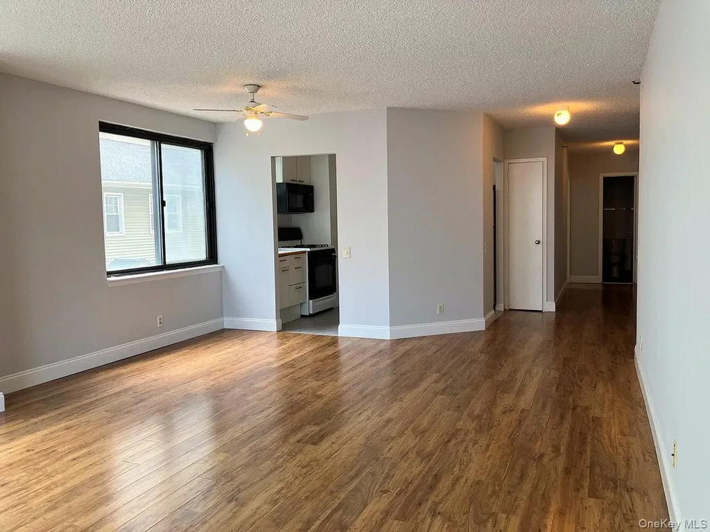 10 Cottage Place White Plains NY 10601