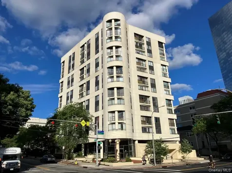 10 Cottage Place White Plains NY 10601