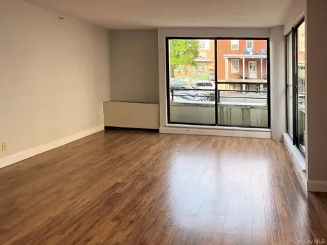 10 Cottage Place White Plains NY 10601