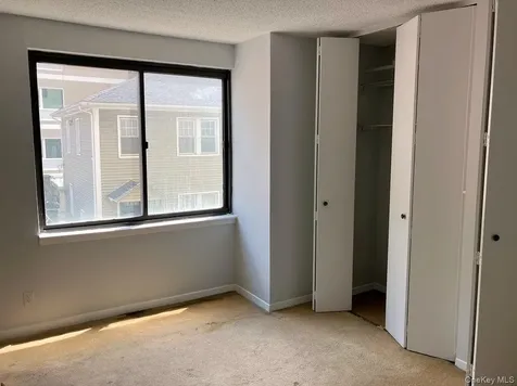 10 Cottage Place White Plains NY 10601
