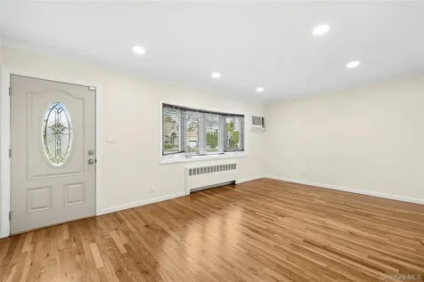 2 Dorset Lane South Farmingdale NY 11735